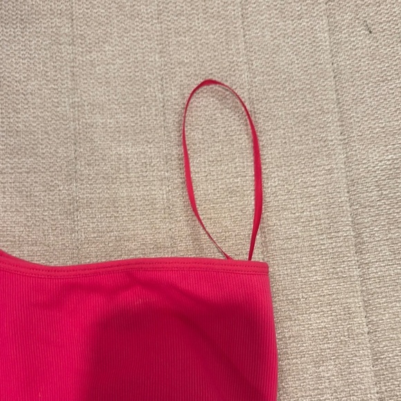 Pink One-Shoulder Women's Seamless Garage Top - Picture 7 of 9